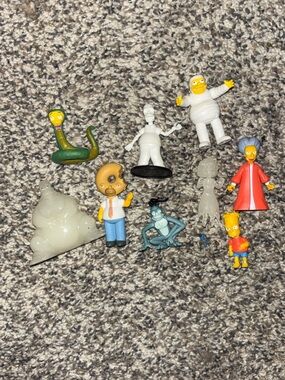 The Simpsons Mini Figure Lot – Assorted Yellow, Green, Red, Blue, White Figures